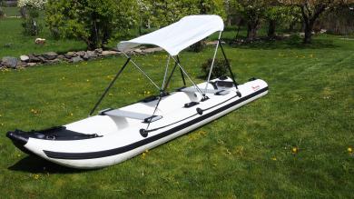 Urgent bateau pneumatique neuf